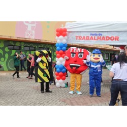 Festa do Trabalhador reúne milhares de pessoas no Parque Newton Puppi